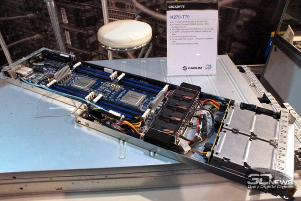  Gigabyte H270-T70 с двумя Cavium ThunderX 